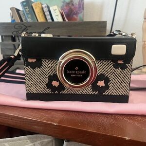 Kate Spade Oh Snap Camera Crossbody
